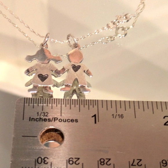 Sterling Silver children pendant and chain - Picture 2 of 3